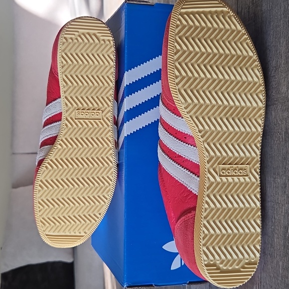 NWT Adidas Women's Japan 'Scarlet' Shoes IG4507 - Picture 6 of 8